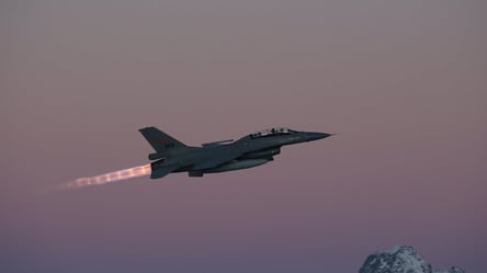 Данія передасть Україні літаки F-16 пізніше, ніж планувалося — деталі - 285x160