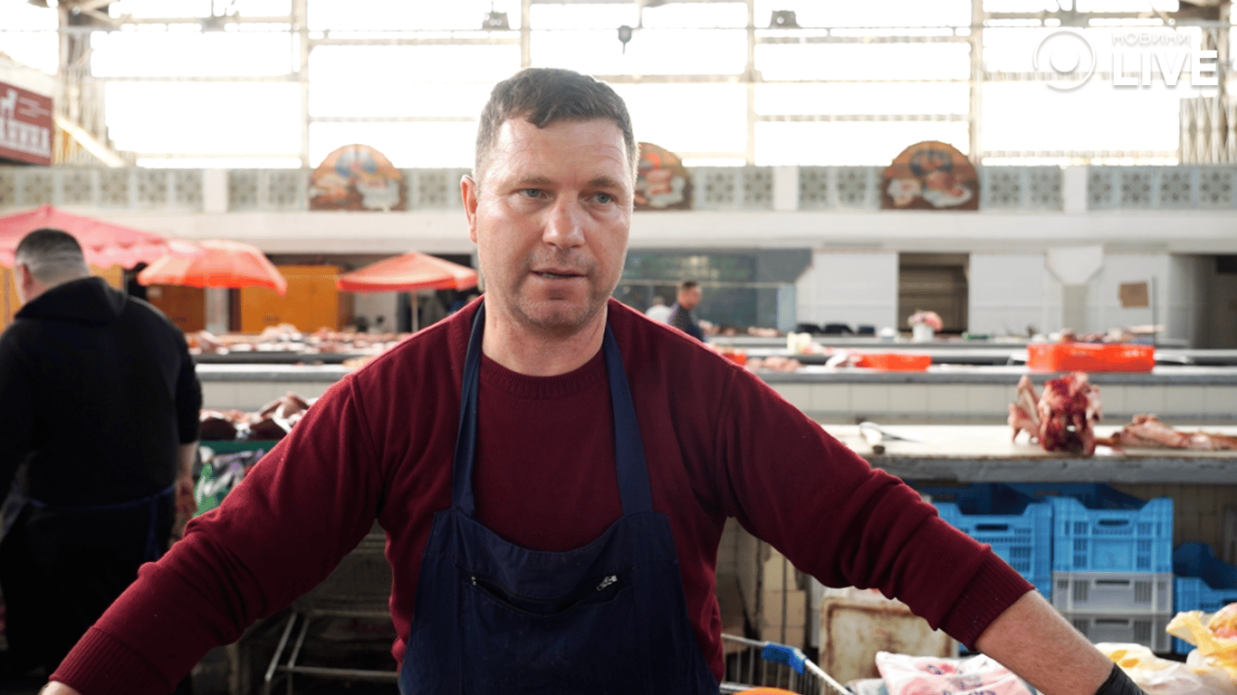 Продавець про ціни на мясо