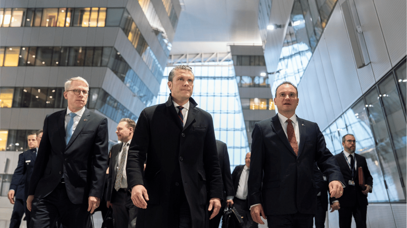 Pentagon Chief Pete Hegseth arrived at NATO HQ on the Ramstein