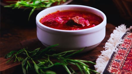 Прикарпатский борщ с колбасой: сохраните супер рецепт на осень - 285x160