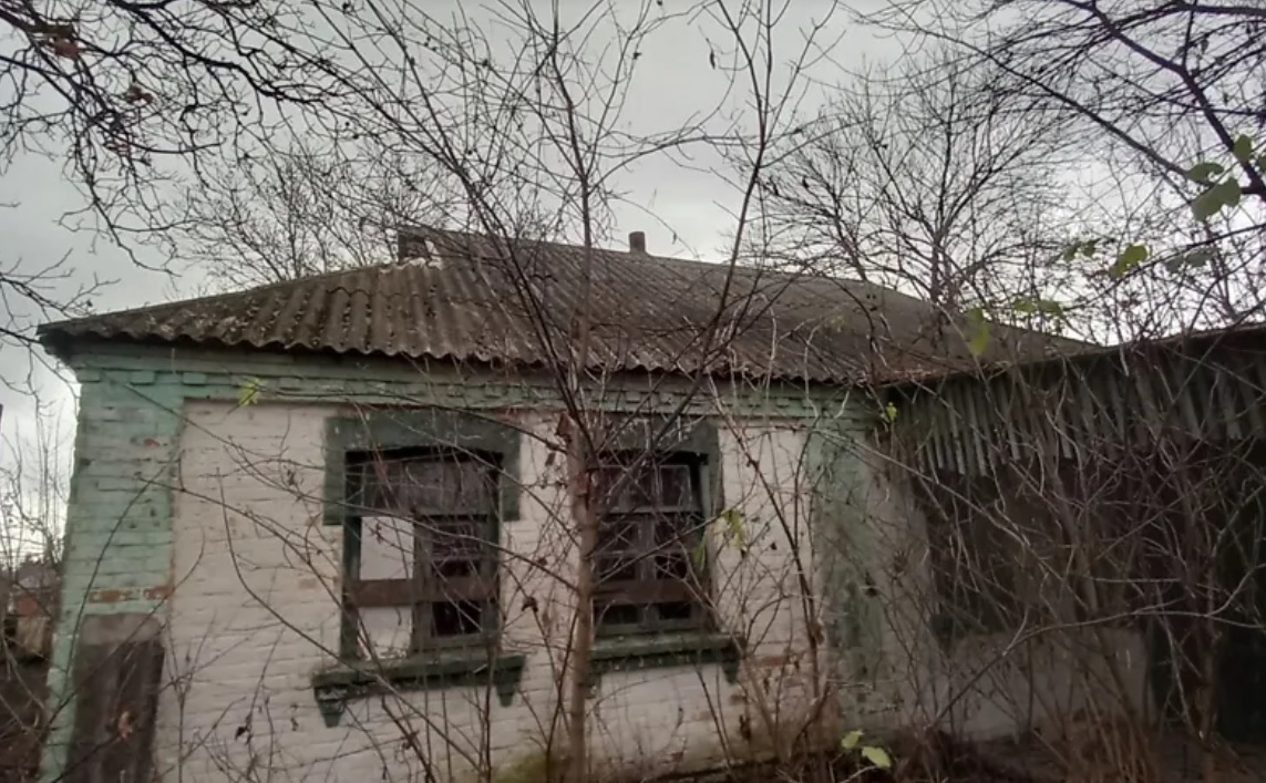 Який вигляд має дім в Україні, який продають лише за 1 000 доларів (фото) - фото 9
