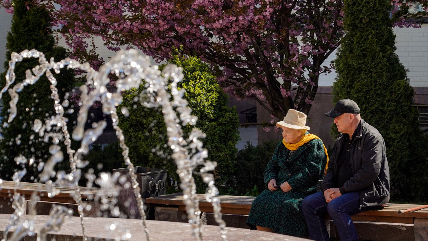 Прогноз погоди 25-26 квітня від Наталки Діденко: коли і де потепліє