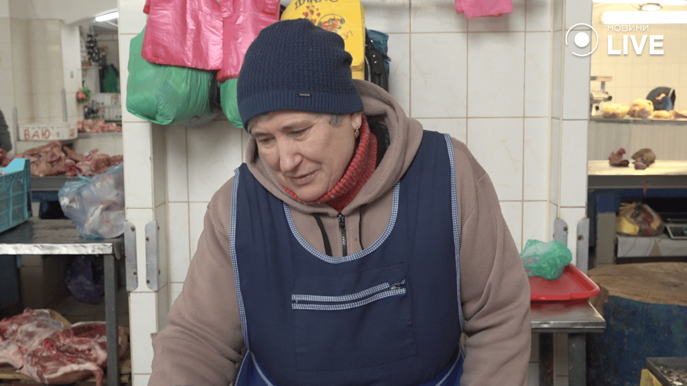 Морози й блекаути — які продукти подорожчали на Привозі - фото 1