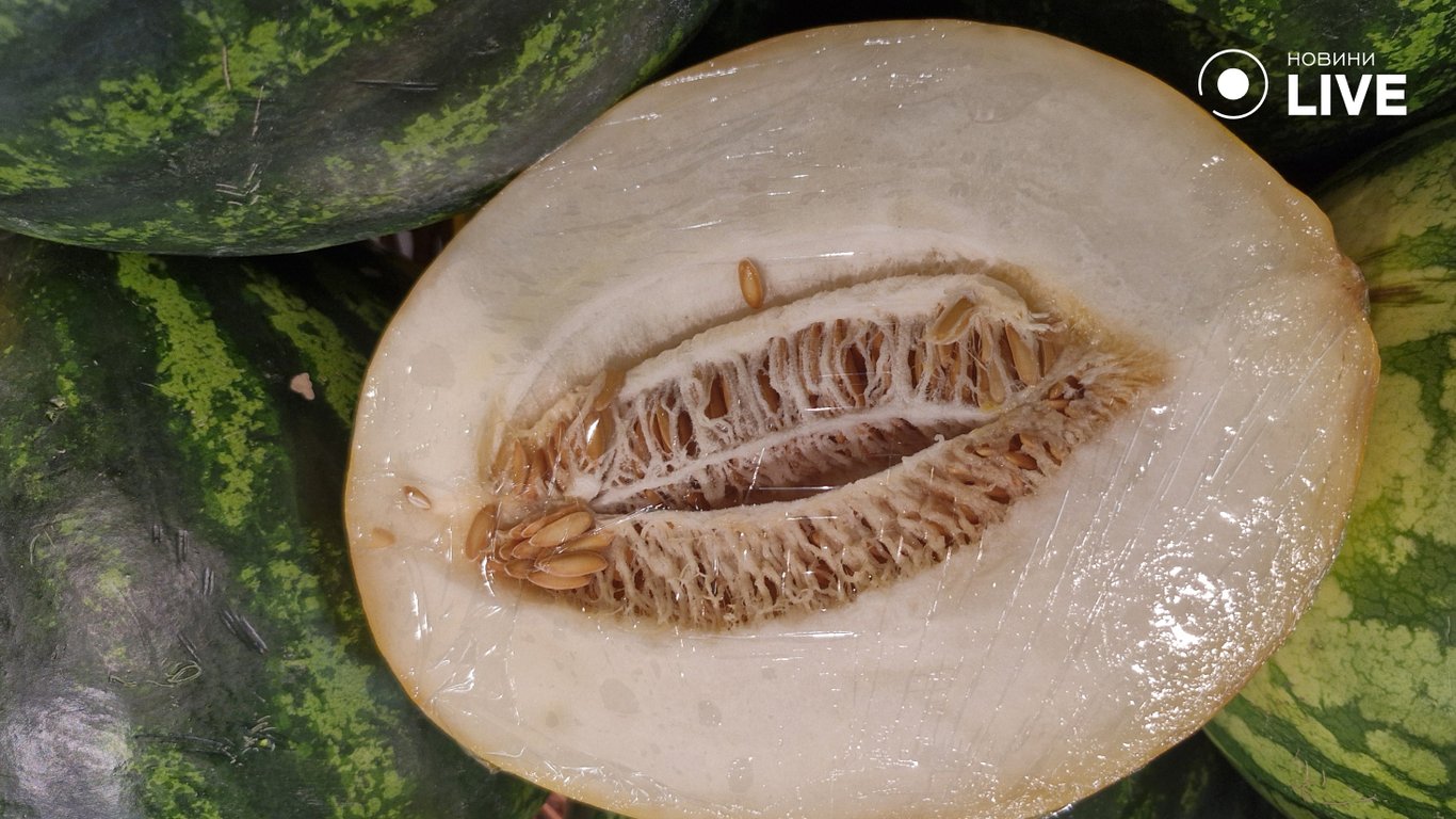 Кавуни та дині в одеських супермаркетах подешевшали — наскільки - фото 3