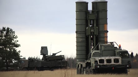 Россияне в Крыму строят укрепление для хранения ПВО, — партизаны - 285x160
