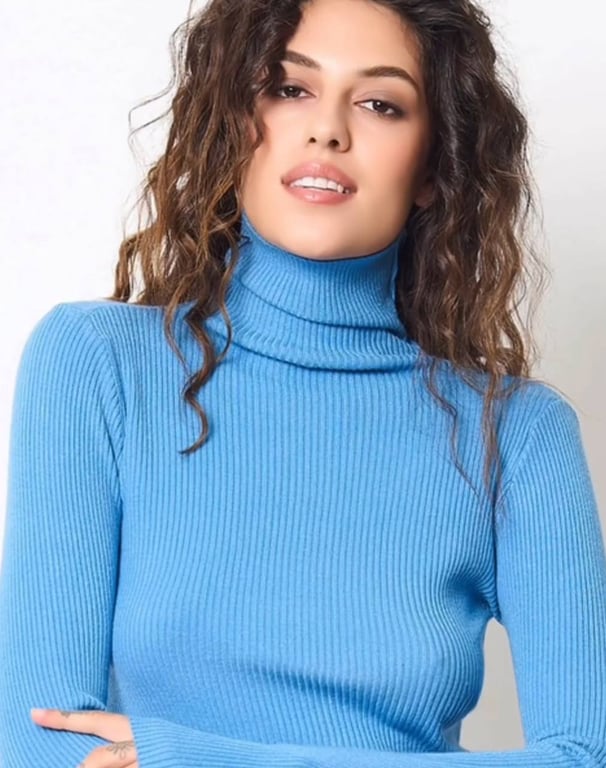 Яскраві гольфи зроблять будні більш яскравішими