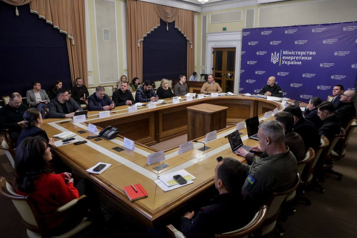 Шмигаль попередив про посилення відключень світла для українців - фото 2