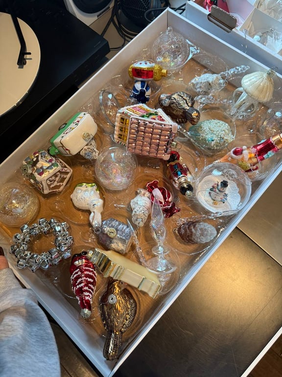 Дорофеева украсила елку