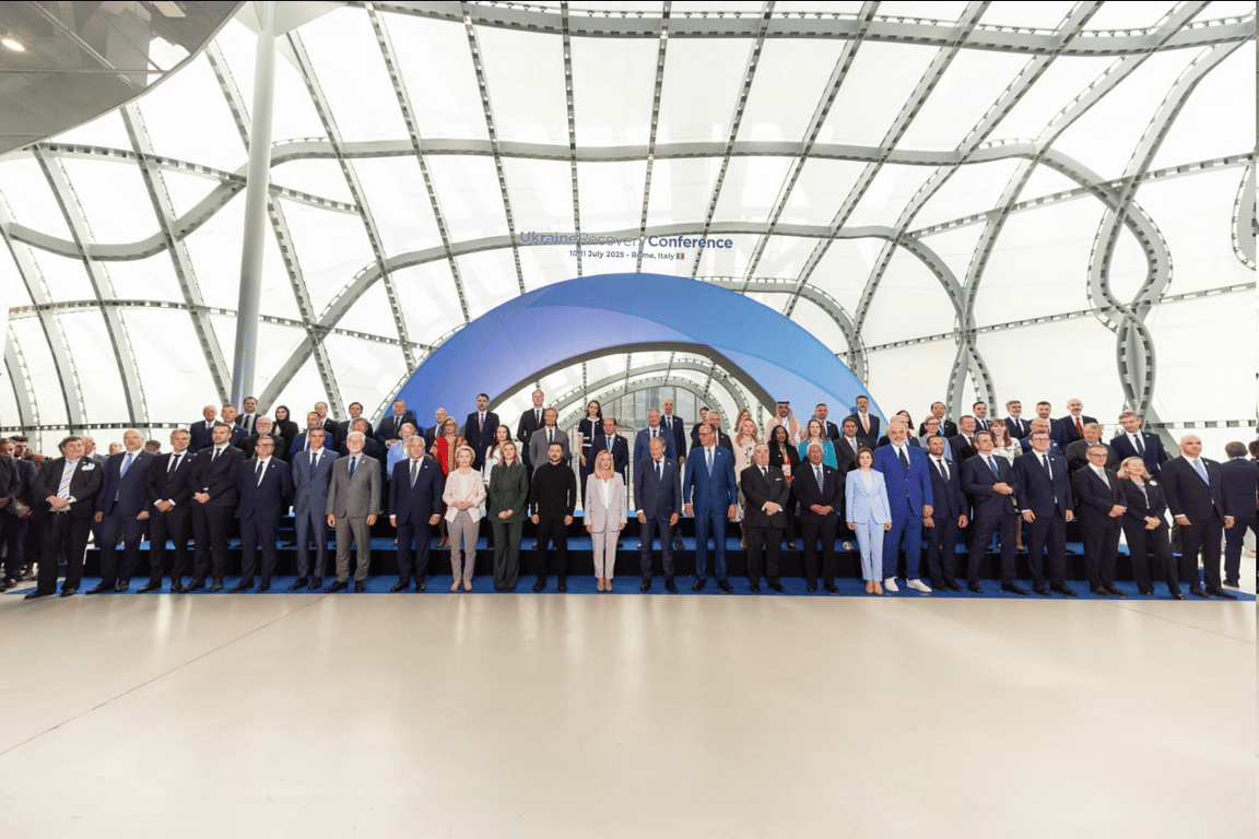 Зеленський підбив підсумки конференції із партнерами у Римі - фото 4