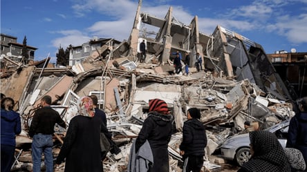 В результате землетрясения в Турции погибли уже более 46 тысяч человек - 285x160