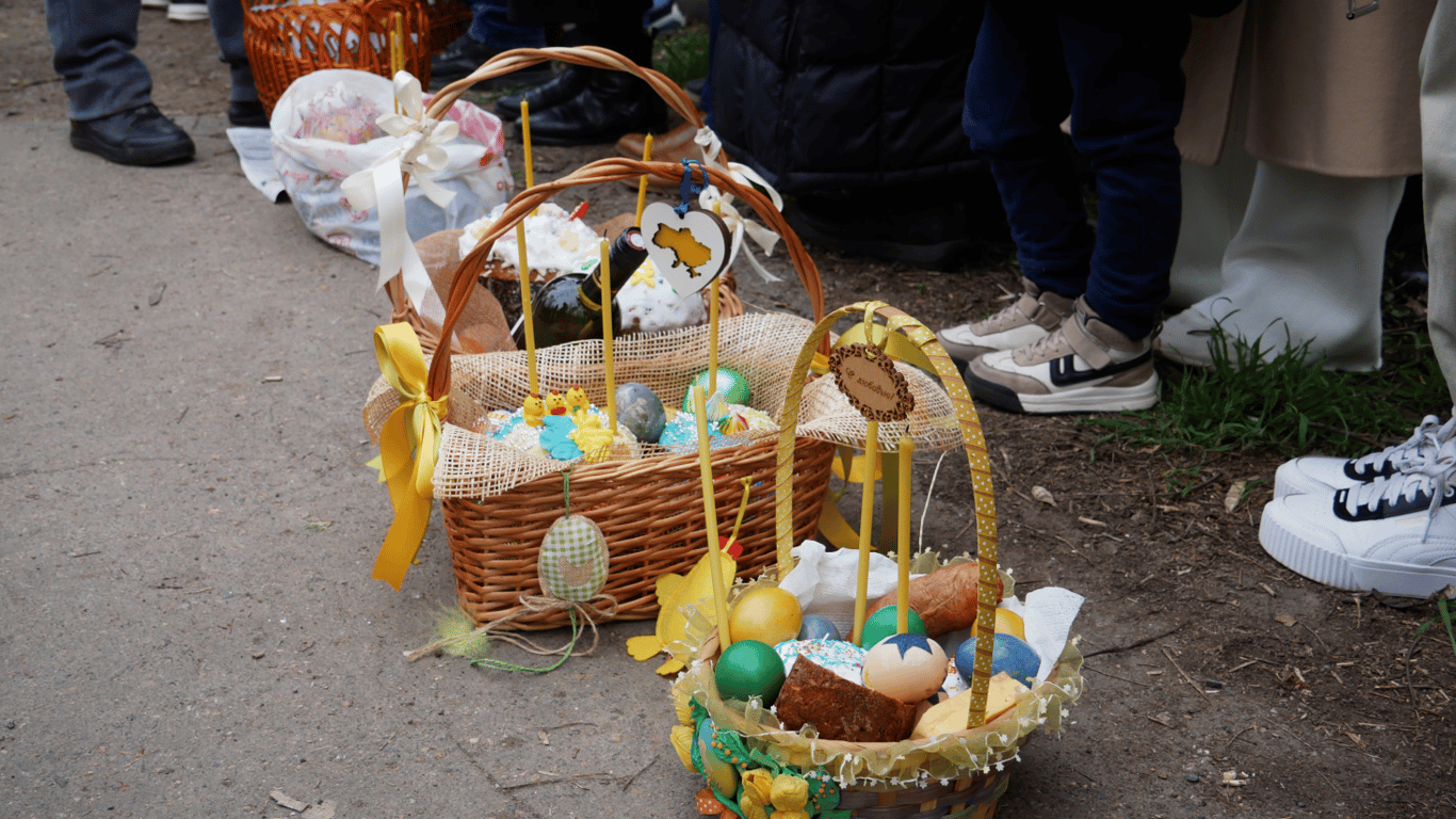 Цены на Кагор в Украине — подорожало ли вино перед Пасхой