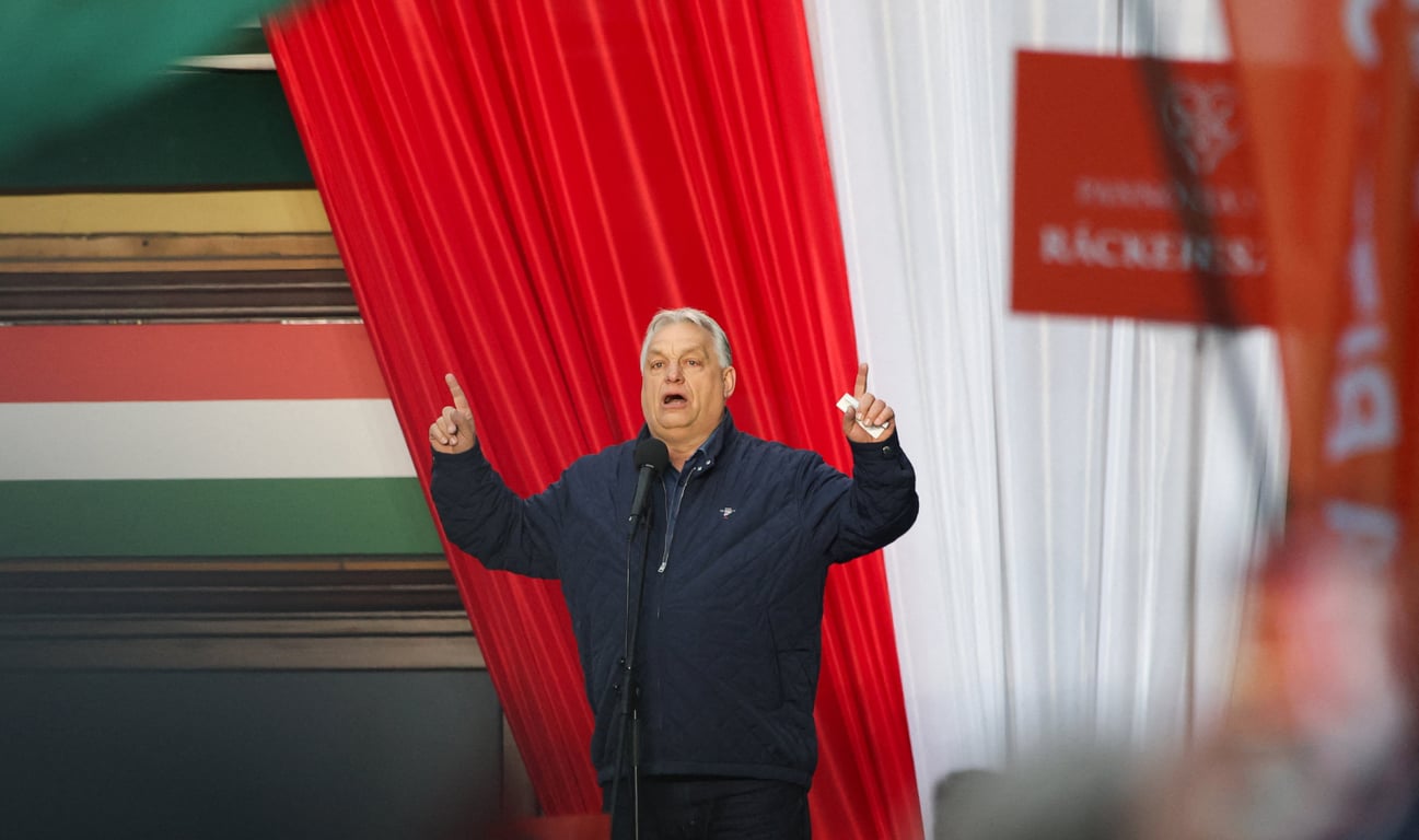Виктор Орбан во время предвыборной кампании в Венгрии 10 апреля 2026 года