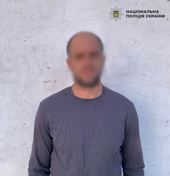 Чоловік у Києві розкрадав пошкоджені квартири
