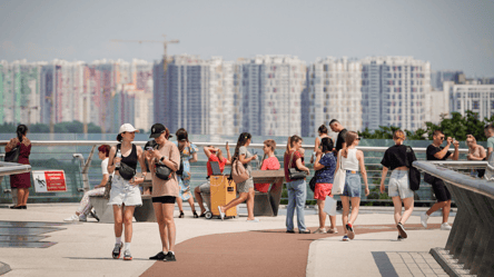 Без опадів та до + 28 °C: прогноз погоди у Києві на завтра - 290x166