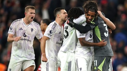 Кризовий Манчестер Юнайтед вирвав перемогу у Ліверпуля - 285x160