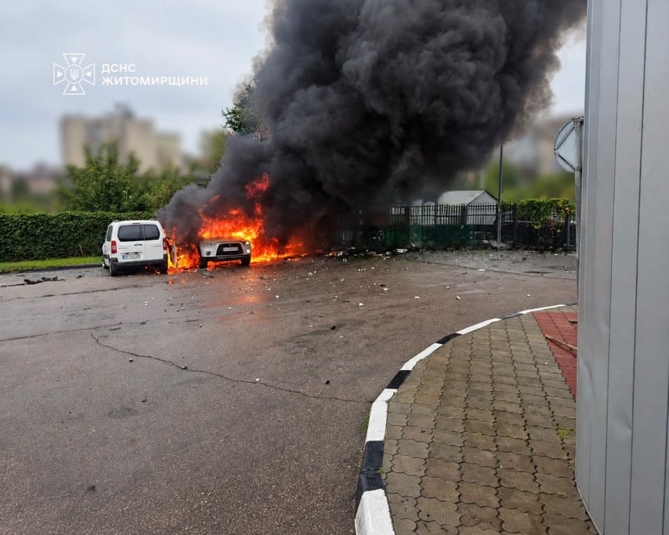 РФ атаковала предприятие, АЗС и магазин в Житомирской области - фото 1