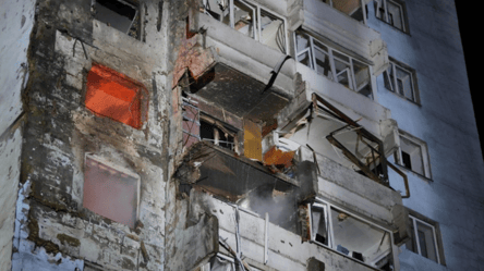 У Запоріжжі руйнування та пожежі після атаки РФ - 285x160