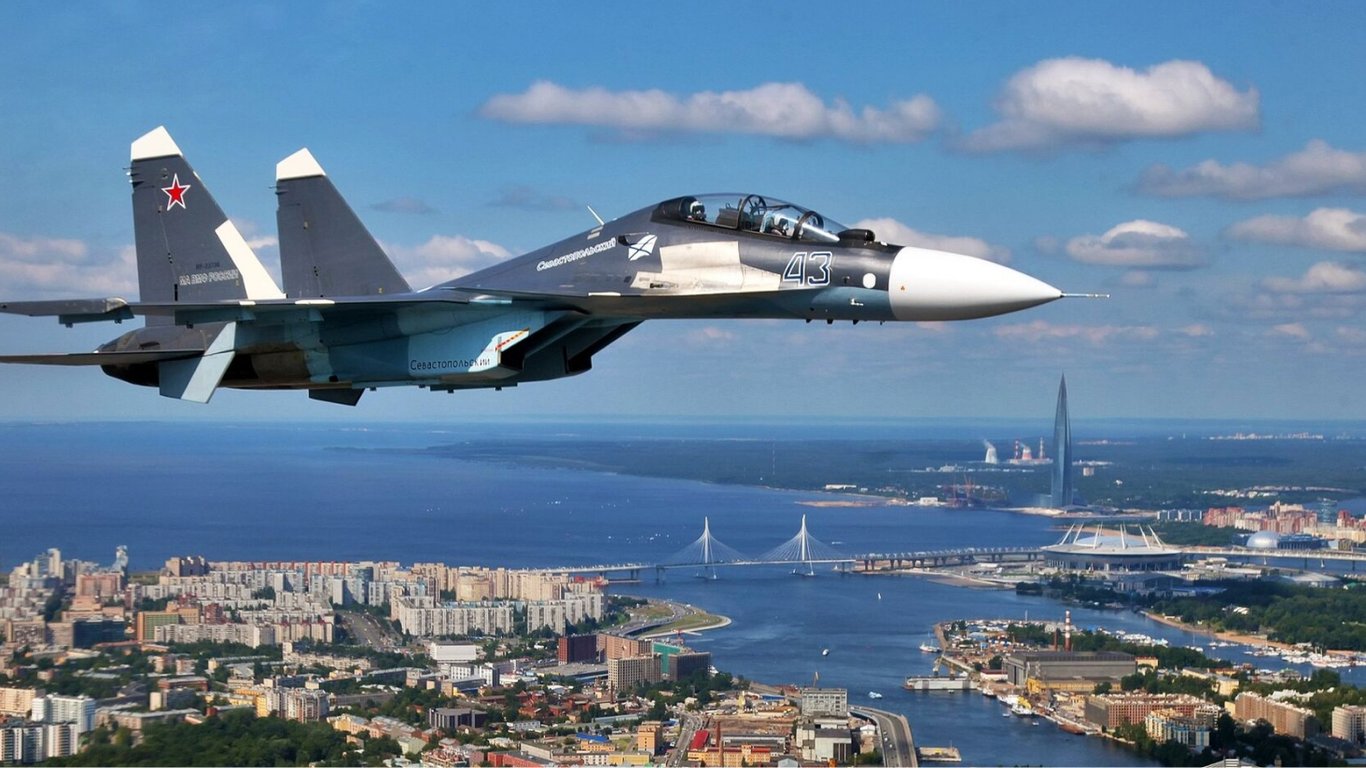 В РФ подняли истребитель из-за американского дрона над Черным морем