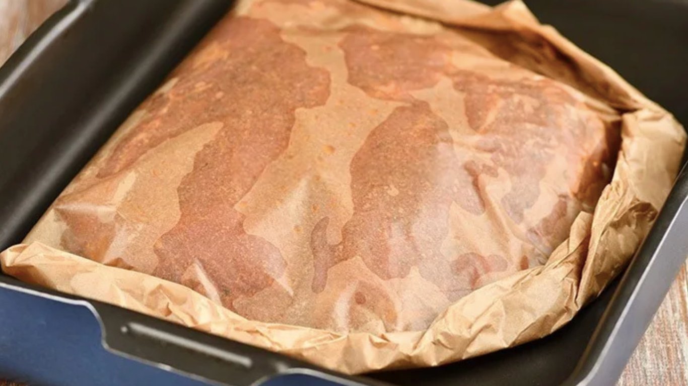 Просто загорніть м’ясо в пергамент: через 1 годину воно буде танути в роті