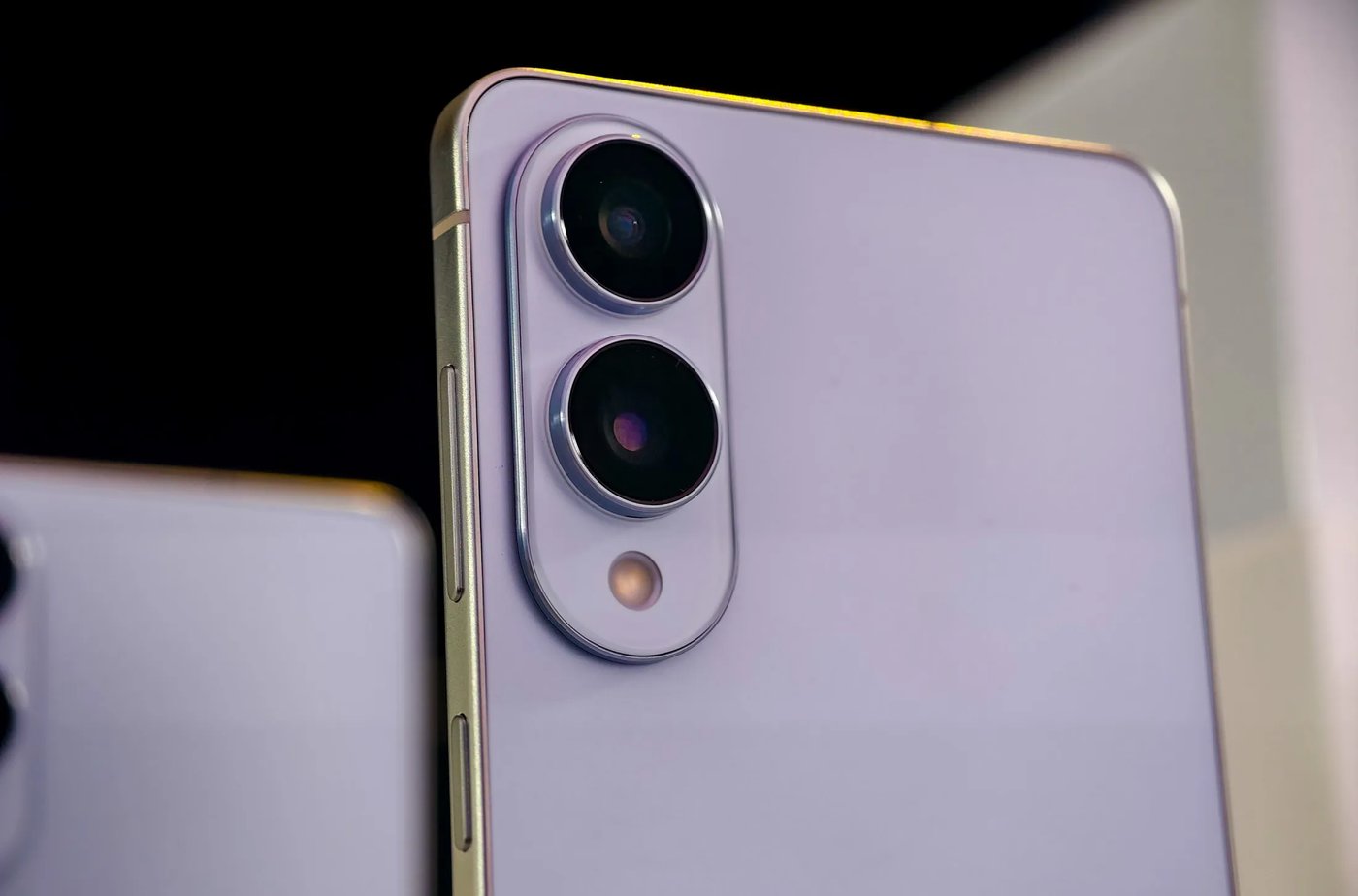 The camera module of the Samsung Galaxy S25 Edge