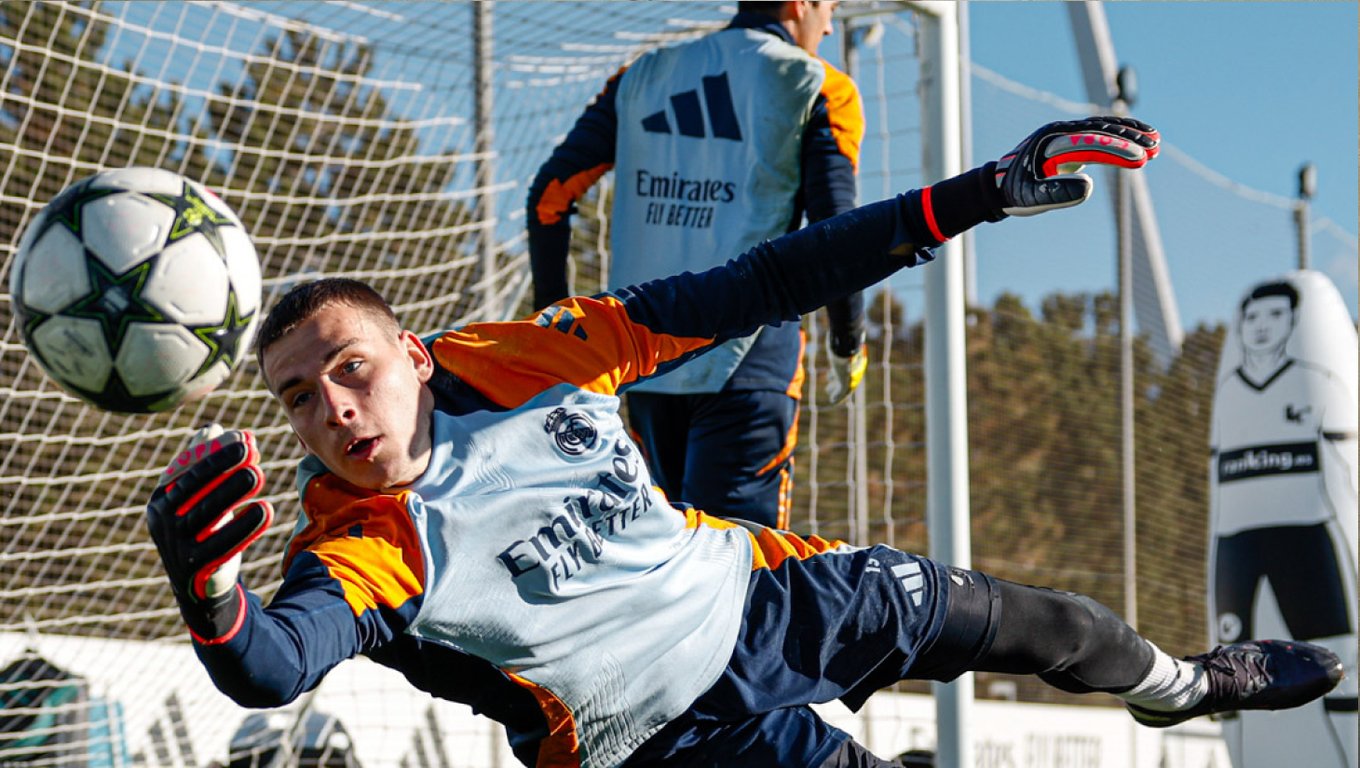 Андрей Лунин