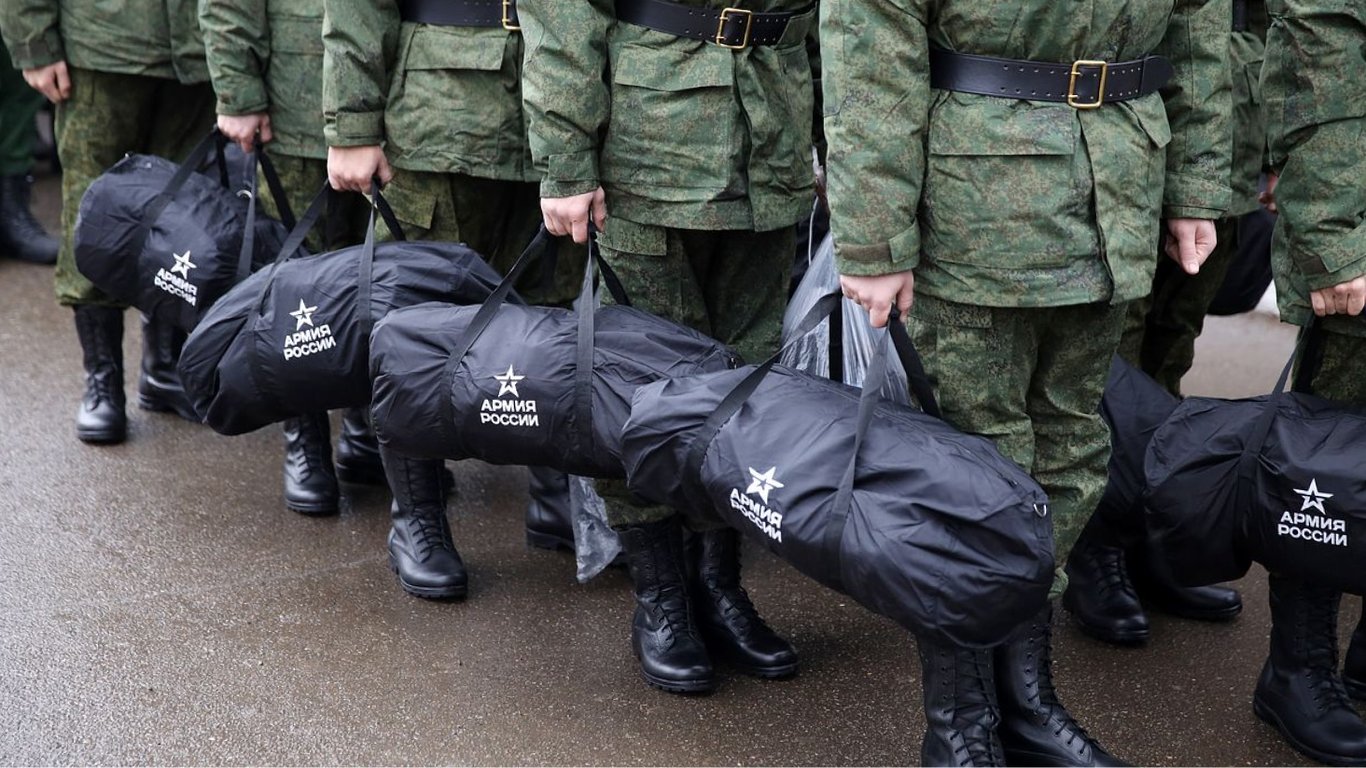 В Подмосковье молодежь пыталась поджечь воинскую часть