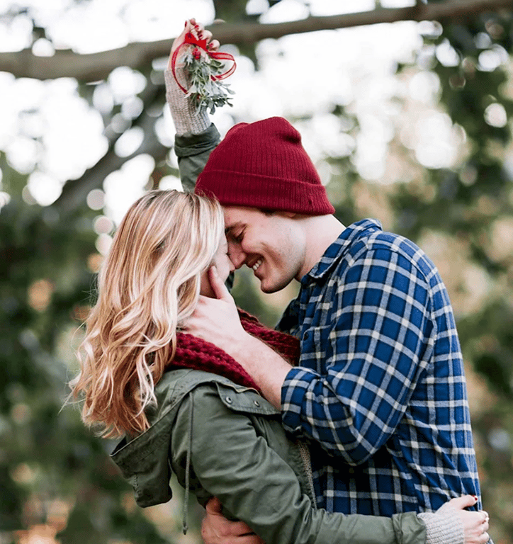 Поцелуй под омелой