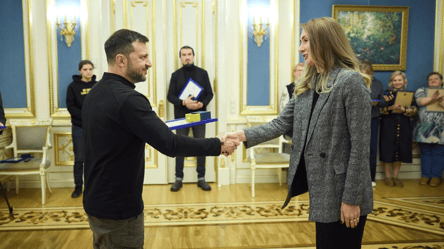 Zelenskyy congratulated and awarded the volunteers - 285x160