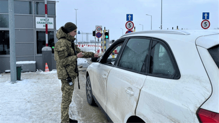 Очереди на границе Украины — на каких КПП есть скопление авто - 285x160