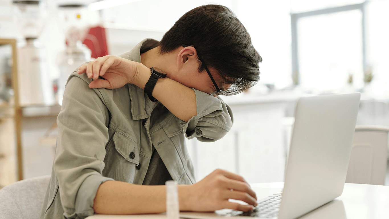 Що сказати, коли людина пчихає