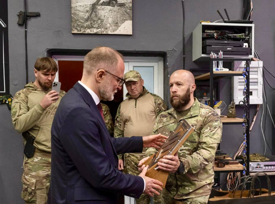 Міністр оборони Латвії відвідав Третій армійський корпус — фото - фото 4