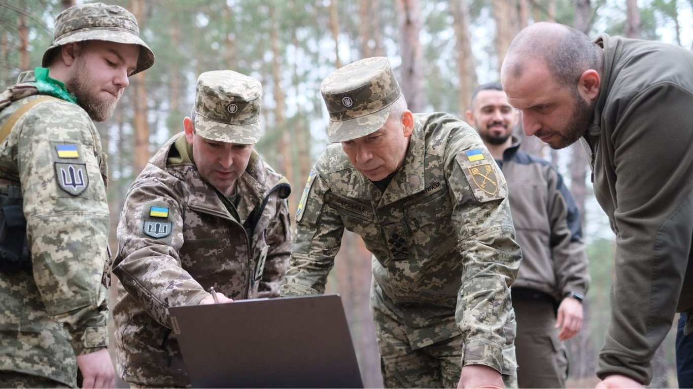 Война в Украине — оккупанты штурмуют Покровское направление