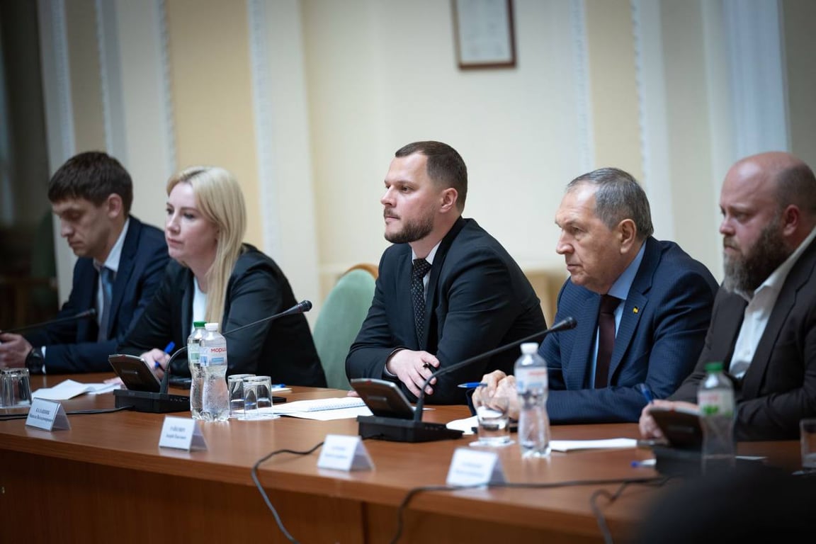 Нарада Свириденко з керівниками ОВА