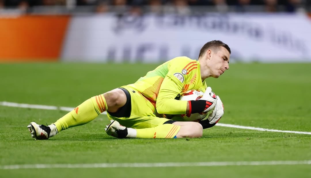 Андрей Лунин