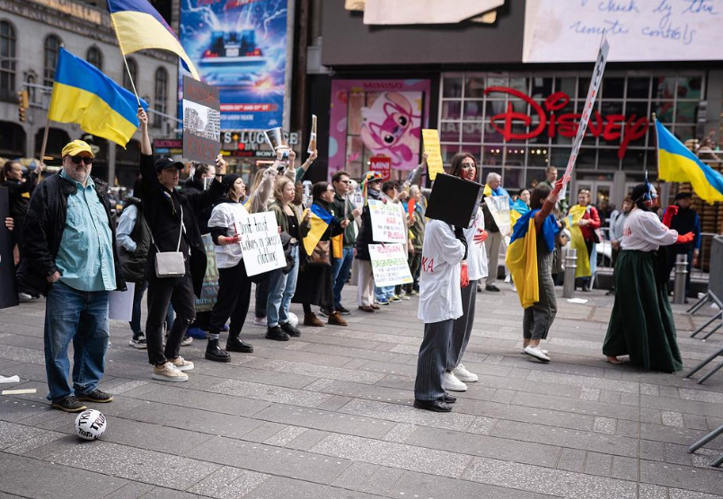 Акция-перформанс украинской диаспоры в Нью-Йорке