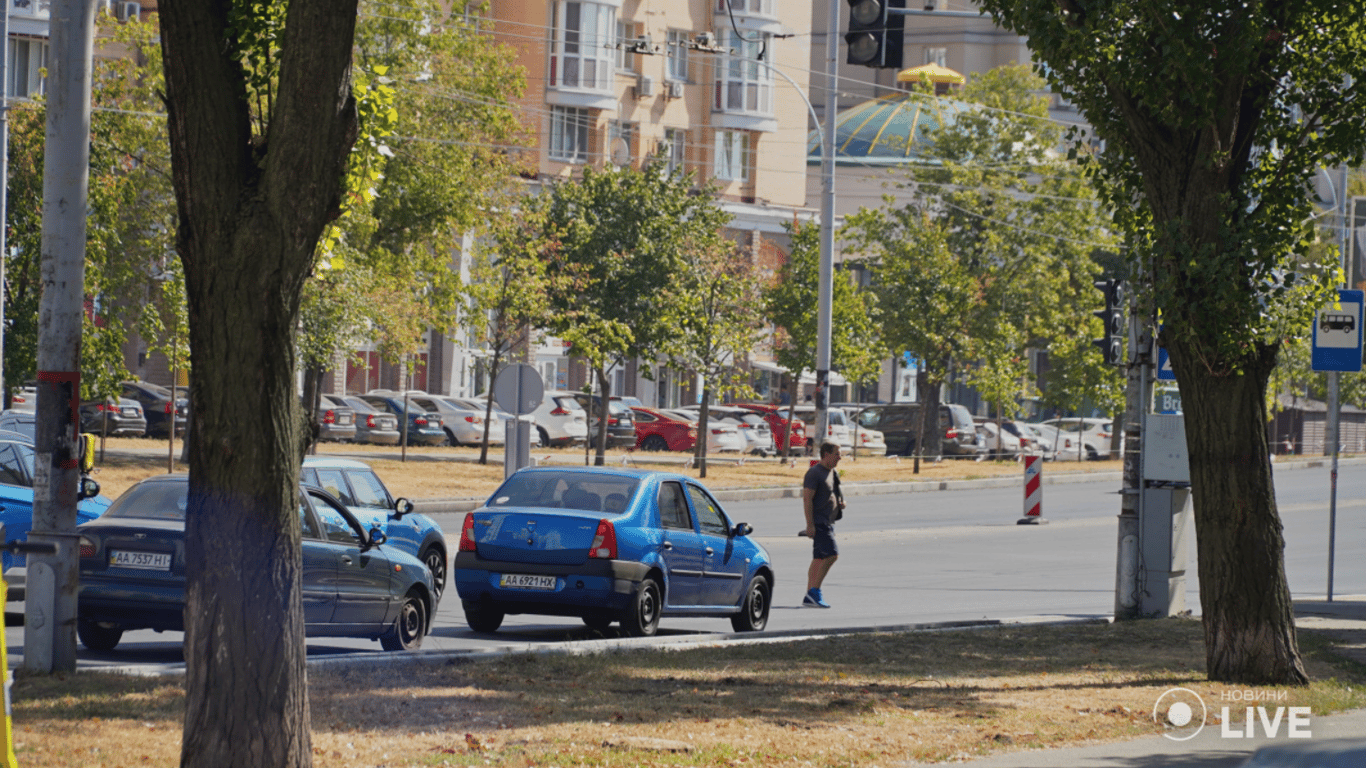 Погода как в августе: в Киеве на выходных зафиксировали новые температурные рекорды