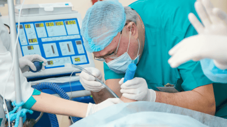 "Азов" у пошуках хірургів — є робота за гарні гроші - 290x160