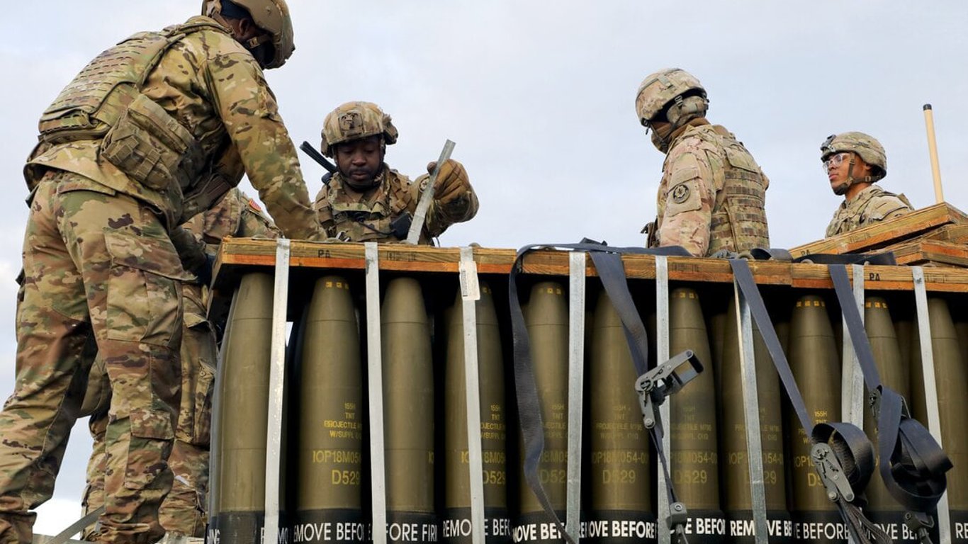 В США планируют втрое увеличить производство снарядов — с чем это связано