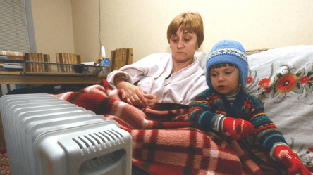 Є смертельні випадки — на ТОТ Луганщини люди замерзають без опалення - 285x160