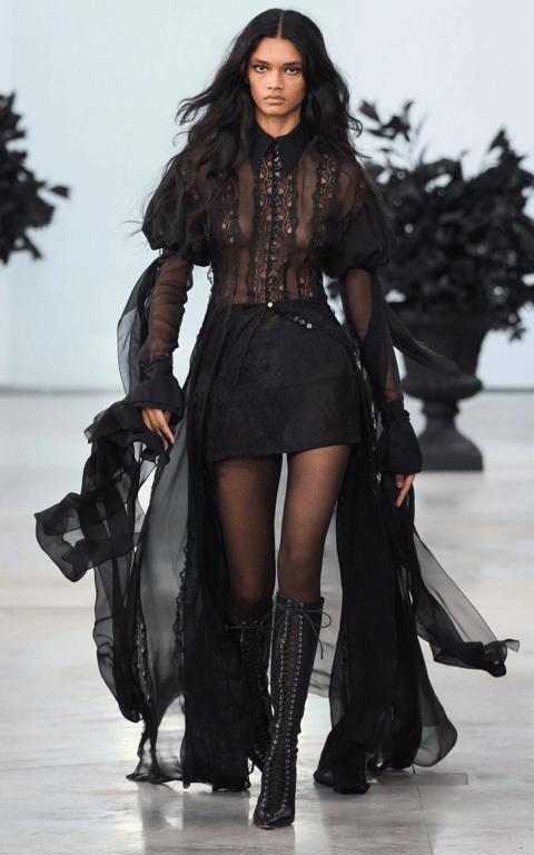 Чоботи зі шнурівкою, що завжди будуть в центрі уваги