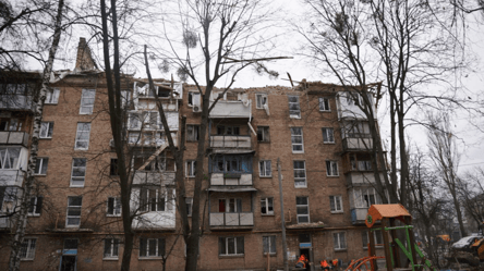 Дрон прошив житло наскрізь — жінка прокоментувала атаку на Київ - 290x160