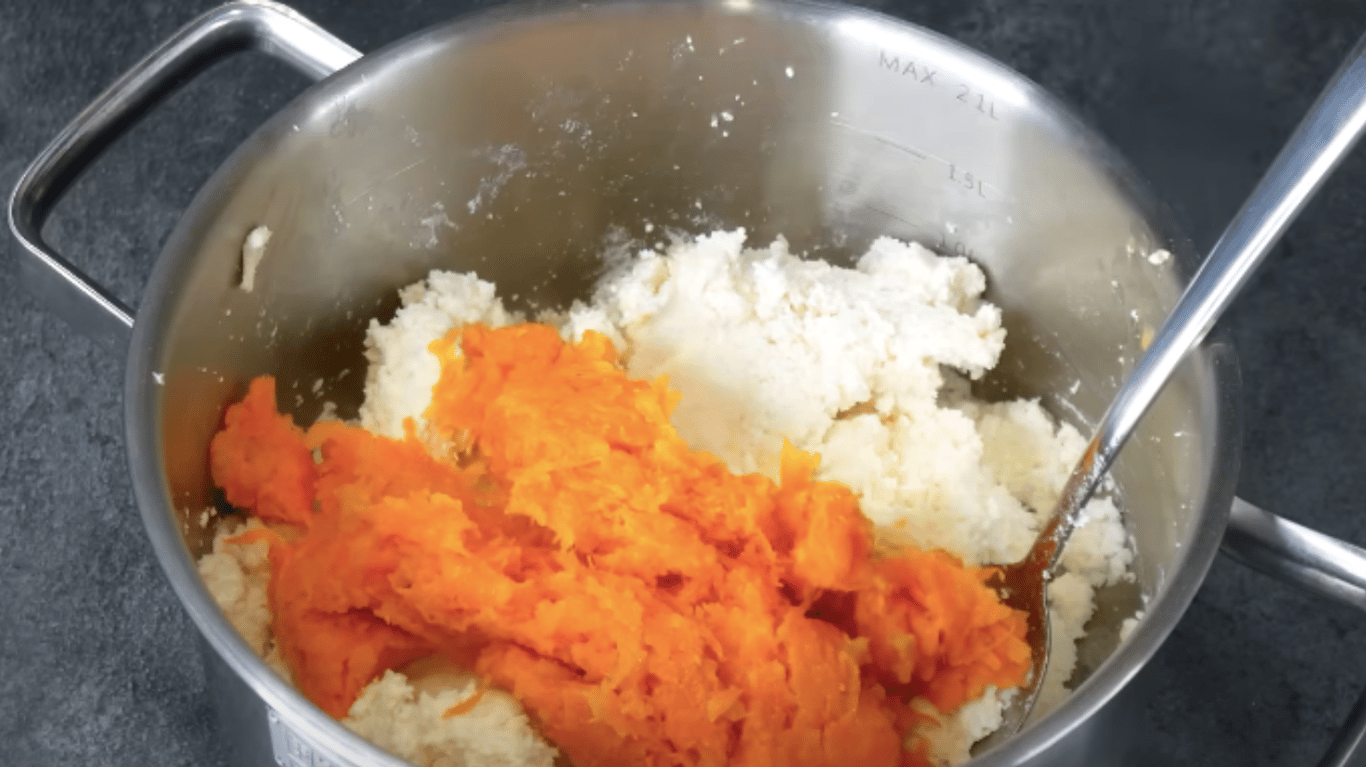 рецепт сирників з морквою