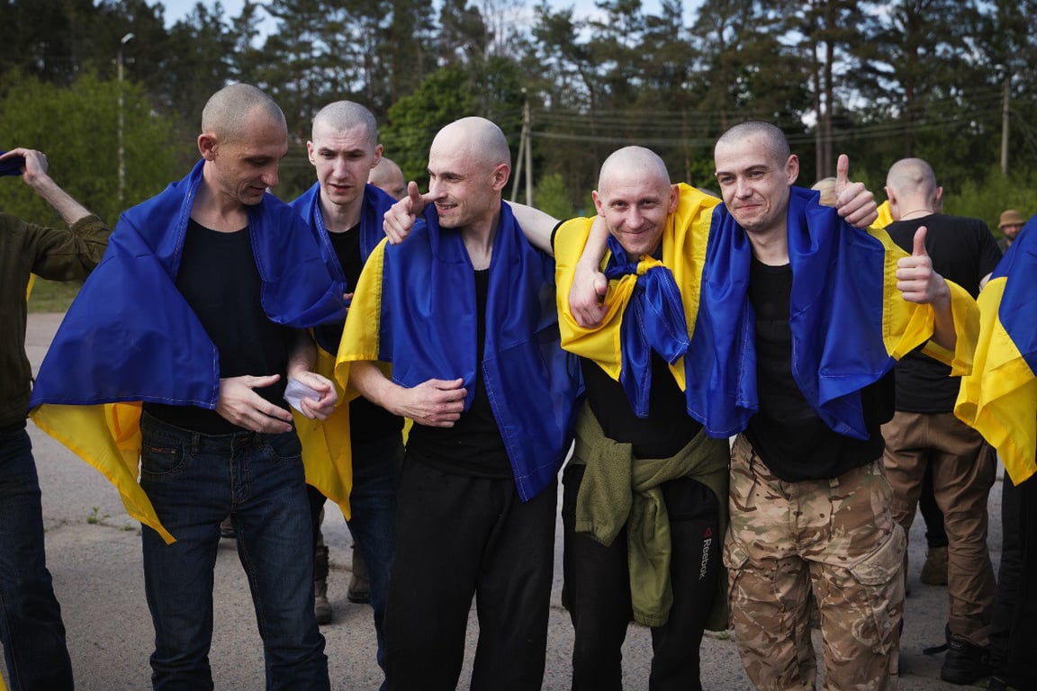 Soldiers who returned from Russian captivity on May 23