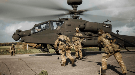 Британия отправит в Украину вертолеты Apache, вооруженные ракетами Hellfire, — СМИ - 285x160