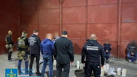 Транспортували кокаїн через порт — в Одесі засудили наркобізнесменів - 285x160