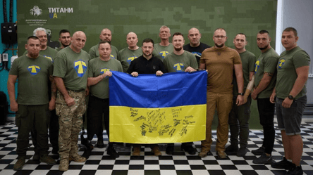 На Дніпропетровщині Зеленський зустрівся з ветеранами та представниками бізнесу - 290x166