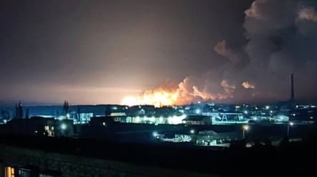 В России жалуются на взрывы в трех областях — загорелся сарай - 285x160