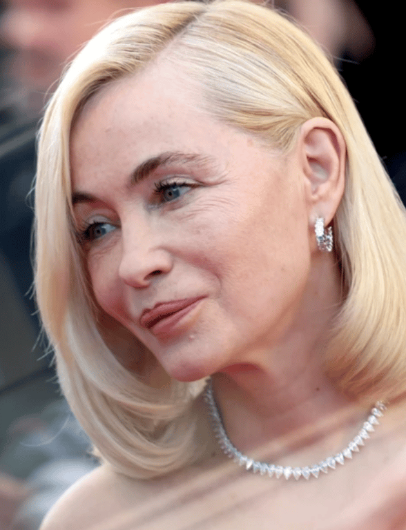 Актриса Эманюэль Беар на Каннском фестивале