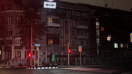 На вулицях Харкова тотальний блекаут після обстрілів РФ — фото - 285x160