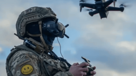 "Азову" потрібні аналітики розвідки — є робота за гарні гроші - 290x160